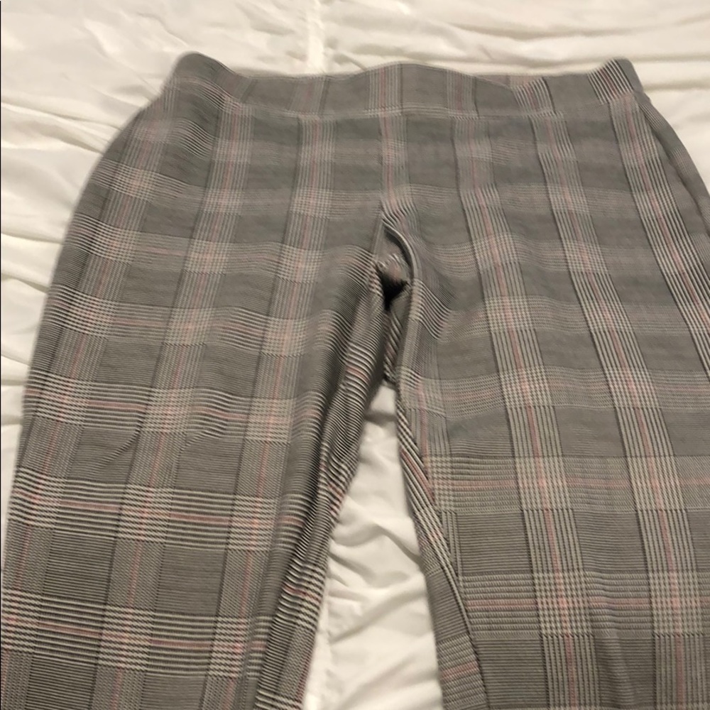 Cute medium size dress pants